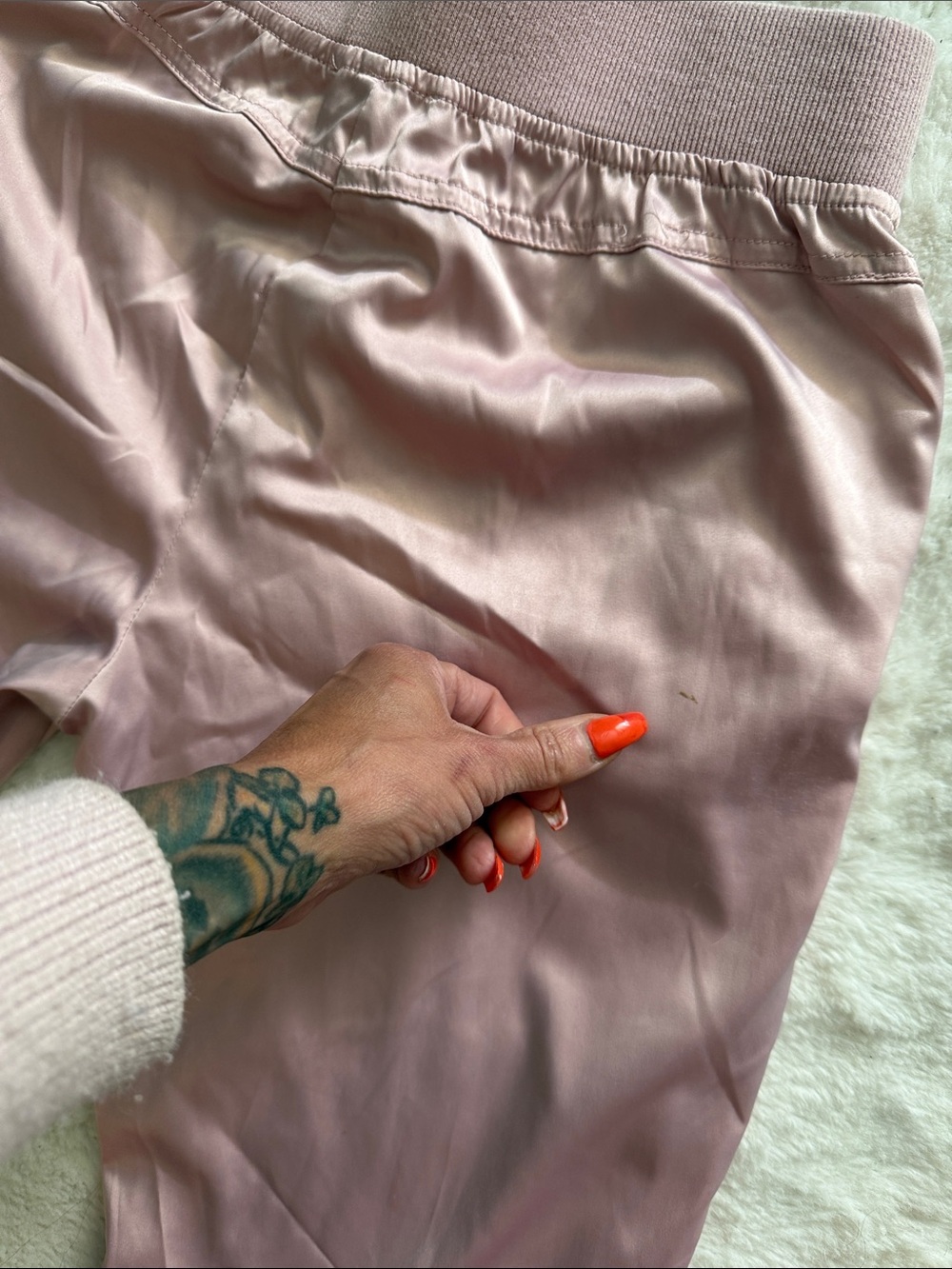 Pink satin joggers - Picture 4 of 4